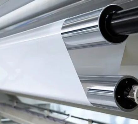 0.8 माइक्रोन उच्च शुद्धता एल्यूमिना सीएएस 1344-28-1 लिथियम आयन बैटरी कोटिंग फिल्मों के लिए